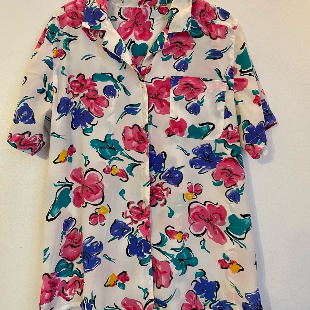 Short-sleeve Vintage Floral Button-up
